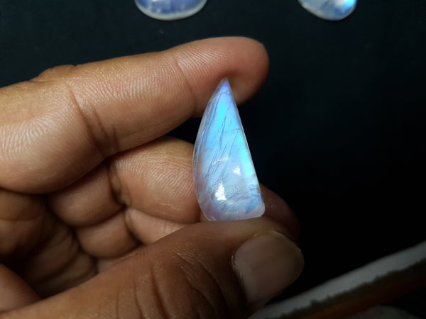 Good Quality of White Rainbow Moonstone Free Sized Large smooth cabochons Wholesale lot / parcel Sample