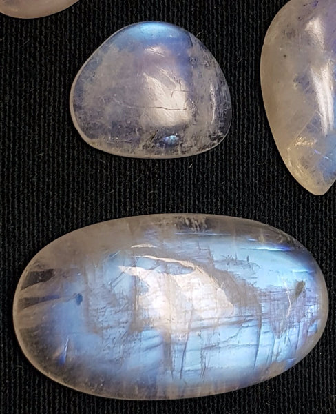 Good Quality of White Rainbow Moonstone Free Sized Large smooth cabochons Wholesale lot / parcel Sample