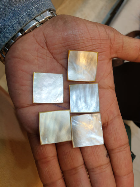 Masterpiece Collection : White/Cream Natural Mother of Pearl Square Cabochon Gems > Wholesale Parcel/Lot
