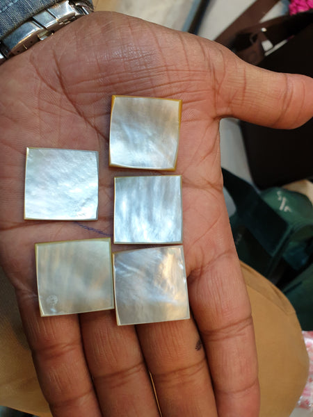Masterpiece Collection : White/Cream Natural Mother of Pearl Square Cabochon Gems > Wholesale Parcel/Lot