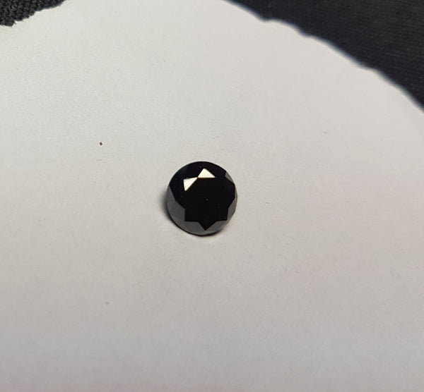 Magnificent 0.92 cts Pitch Black Diamond Solitaire Brilliant Cut Round > Loose Gemstone AAA