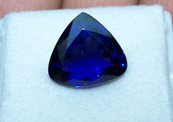 Rare Investment Grade 13.55 Cts Triangle/Trillion Cut Certified Natural Loose Tanzanite D Block AAA >Cornflower Blue : For Necklace, Pendant, Engagement & Bridal Ring and more...