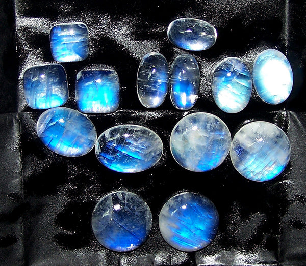 695.50 cts Blue Flashy White Rainbow Moonstone Cabochons,42 Pieces, Large Size, Wholesale Parcel/Lot of Oval,Round,Pear shape, Loose Gem,100 % Natural Gems AAA