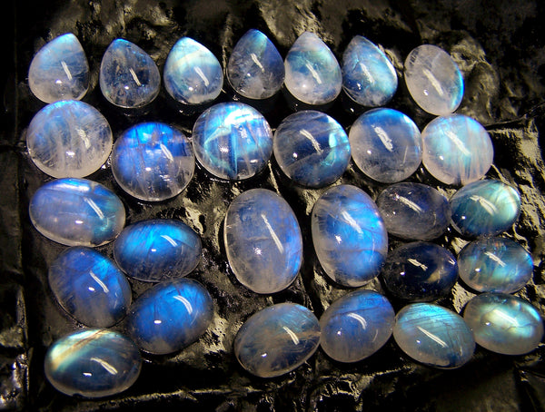 695.50 cts Blue Flashy White Rainbow Moonstone Cabochons,42 Pieces, Large Size, Wholesale Parcel/Lot of Oval,Round,Pear shape, Loose Gem,100 % Natural Gems AAA