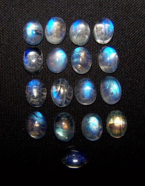 Masterpiece Collection : 22.70 cts White Rainbow Flashy 6 x 8 MM Moonstone Oval Cabochons, 14 Pieces, Wholesale Parcel/Lot of Loose Gems,100 % Natural Gems AAA