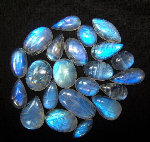 524.70 Cts Fine Quality of White Rainbow Moonstone Mix shaped smooth cabochons Wholesale lot / parcel, 22 Pieces
