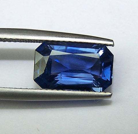 Magnificent Cornflower Blue 4.32 cts Radiant Cut Ceylon Blue Sapphire Octagon > Loose Gemstone AAA