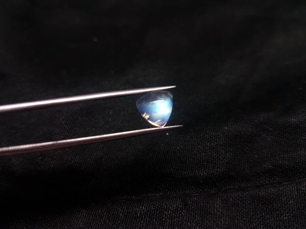 Masterpiece Collection : Fine Premium Clear/Transparent Rainbow Flashy Rainbow Moonstone 10 x 10 MM Trillion Cabochon, > For Necklace & Earrings AAA