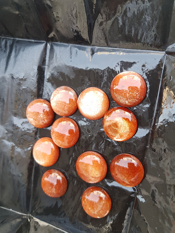 Masterpiece Collection : 20 MM Round Cabochon of Golden Brown Fire Color Play of Sun Stone, Natural Gemstone > Wholesale Lot/Parcel